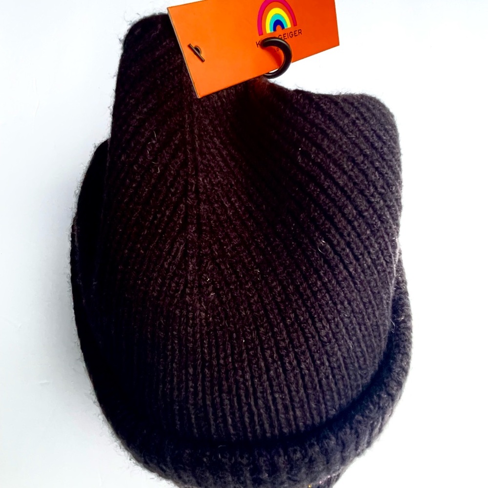 Kurt Geiger Women Black Beanie.
NWT - Picture 8 of 17